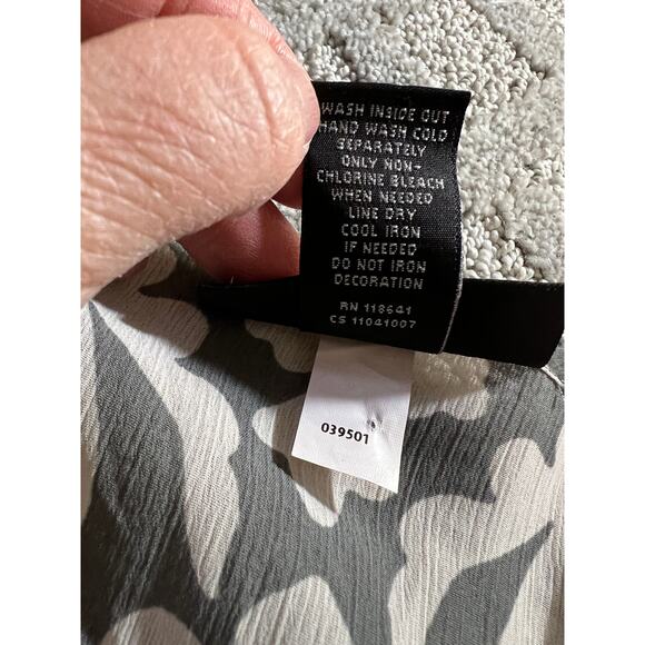 Lane Bryant Top Blouse Womens 4X Embellised Gold Beaded Crinkle Chiffon Dolman - Picture 8 of 8